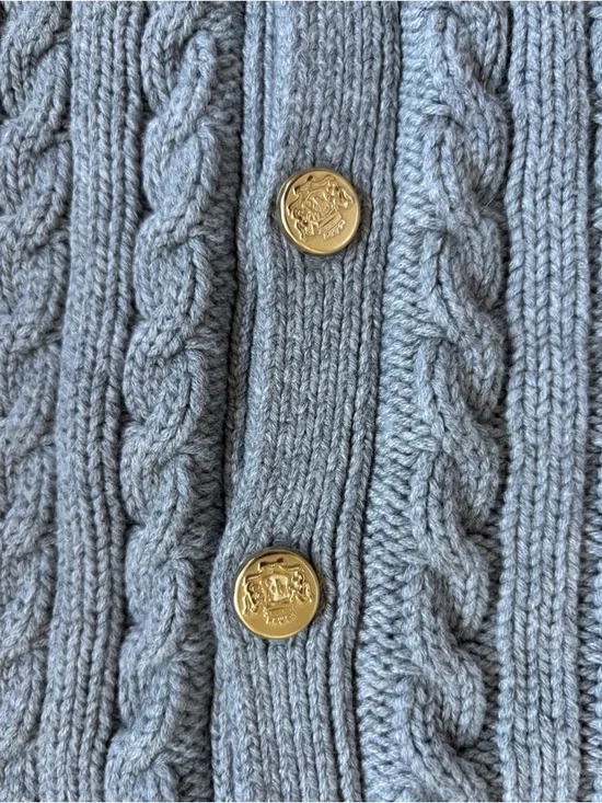 Abercrombie & Fitch Cable Knit Sleeveless Button-Front Sweater Vest -grey - Picture 2 of 4